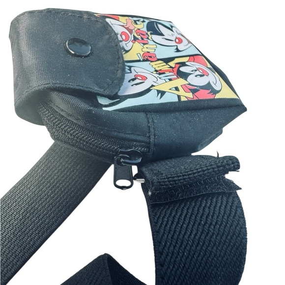 Animaniacs 1997 Kid Coin hook and loop closure Strap Purse - Picture 5 of 5